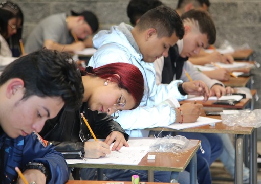 Icfes citó a 122 mil personas para presentar las primeras pruebas Saber 11 de este año