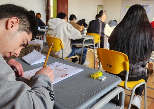 Estudiantes presentando Pruebas Saber 11