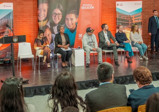 presidente y minisra colegio de Bogotá