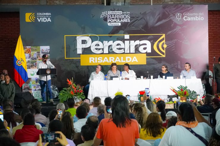 Presidente Gustavo Petro en Gobierno con los Barrios Populares en Pereira Presidente Gustavo Petro en Gobierno con los Barrios Populares en Pereira