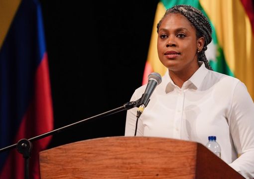 Ministra Auroga Vergara en reconocimiento a 173 maestros y maestras