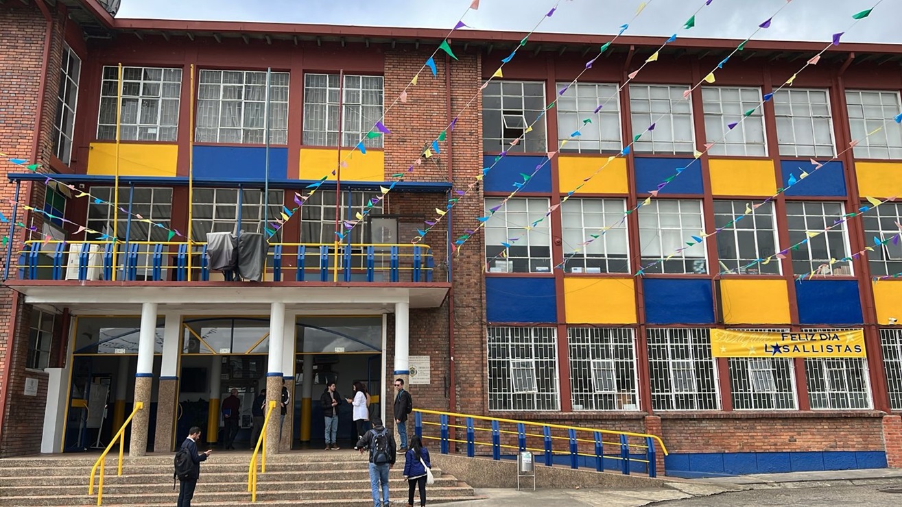 Colegio San Juan Bautista de La Salle en Zipaquirá Colegio San Juan Bautista de La Salle en Zipaquirá