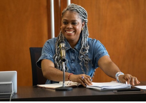 Restaurar la dignidad humana a través de la educación es nuestro gran legado”: ministra Aurora Vergara Figueroa