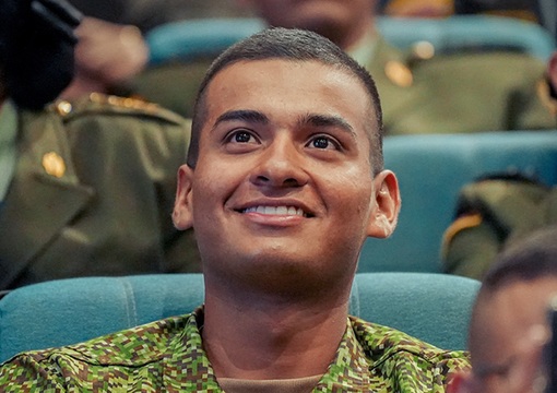 Miembro fuerzas militares.