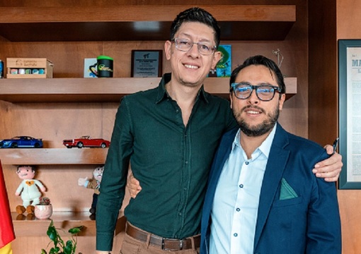 Ministro de Educación, Daniel Rojas, junto al nuevo viceministro de Educación Superior, Ricardo Moreno