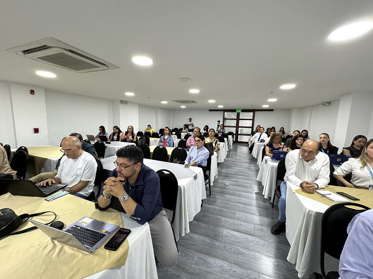 Comisión nacional de salud - Fomag - Pereira Comisión nacional de salud - Fomag - Pereira