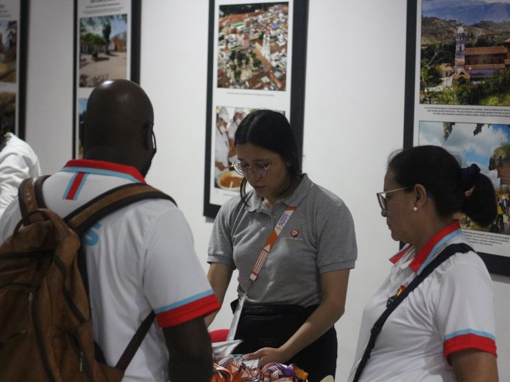 Llegada de las delegaciones