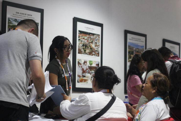 Llegada de las delegaciones