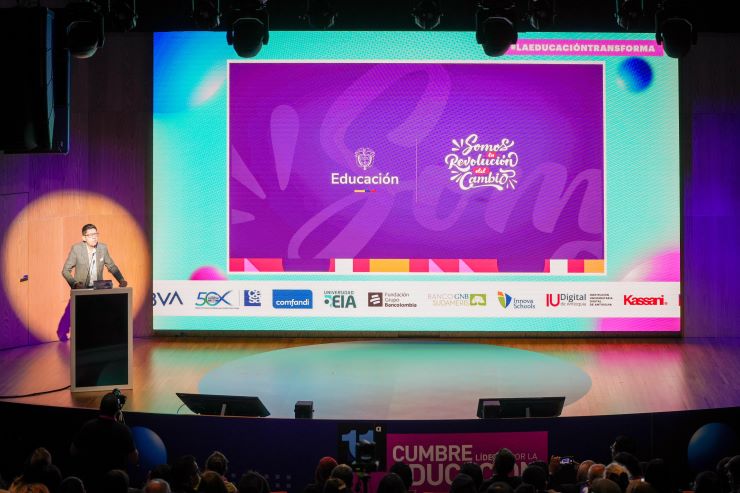 Ministro de Educación Daniel Rojas en la Universidad EAN en Bogotá Ministro de Educación Daniel Rojas en la Universidad EAN en Bogotá