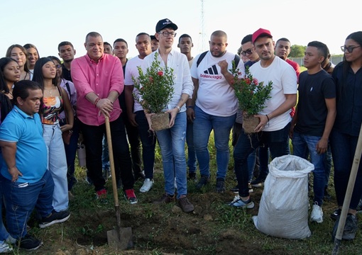 Primera piedra Universidad de La Guajira