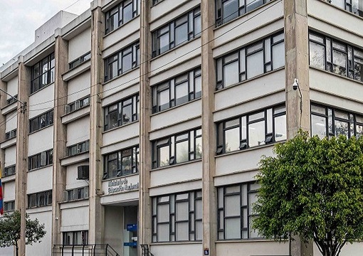 Fachada Ministerio de Educación