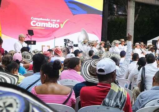 Poblacion cordobesa en evento con el presidente Petro