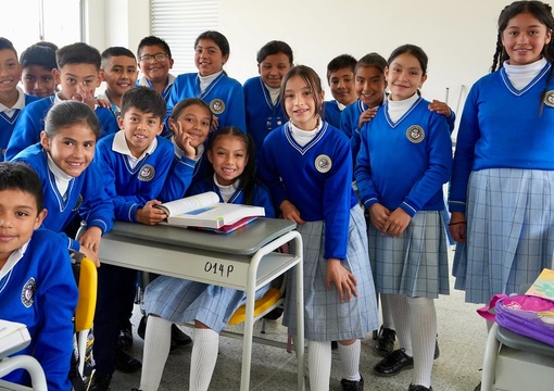 Grupo de estudiantes de colegio oficial en Turmequé (Boyacá)