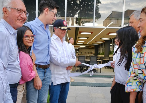 Inauguración Complejo Científico para la Investigación de las Ciencias de la Salud y la Vida de la UIS. Cortesía: Presidencia