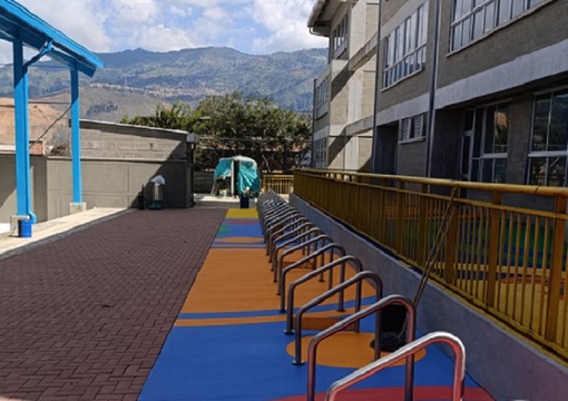 Escuela Diego María Gómez en Medellín