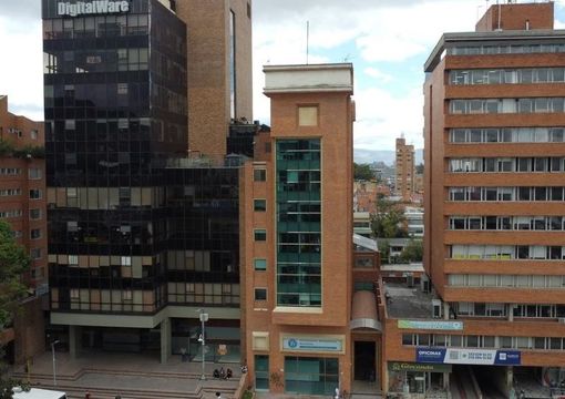 Nuevo edificio administrativo U Pedagógiga