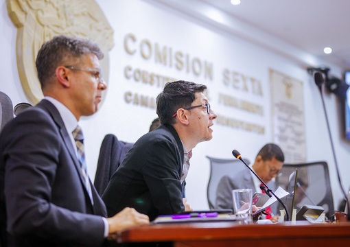 Ministro en debate de control político en Comisión Sexta