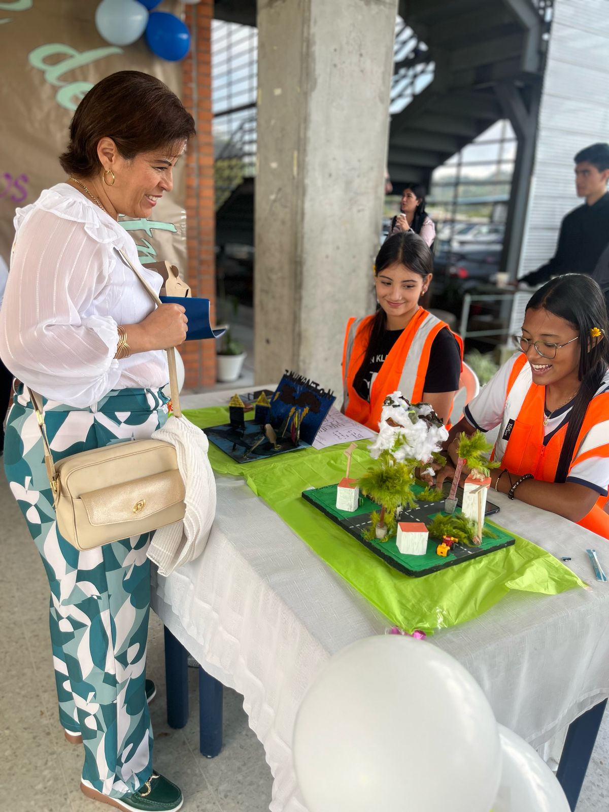 Fotos de Innovaciones en la Gestión del Riesgo Escolar en Dosquebradas - Institución Educativa Bernardo López