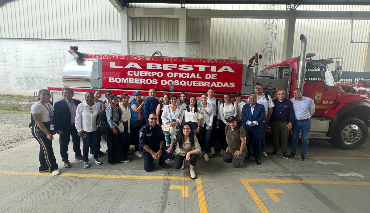 Fotos de Innovaciones en la Gestión del Riesgo Escolar en Dosquebradas - Institución Educativa Bernardo López