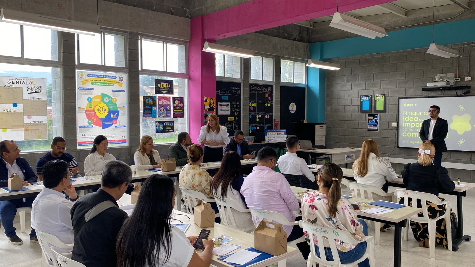 Fotos del Laboratorio de Ideas Geniales - Institución Educativa Francisco José de Caldas e Instituto tecnológico, Santa Rosa de Cabal (Risaralda)