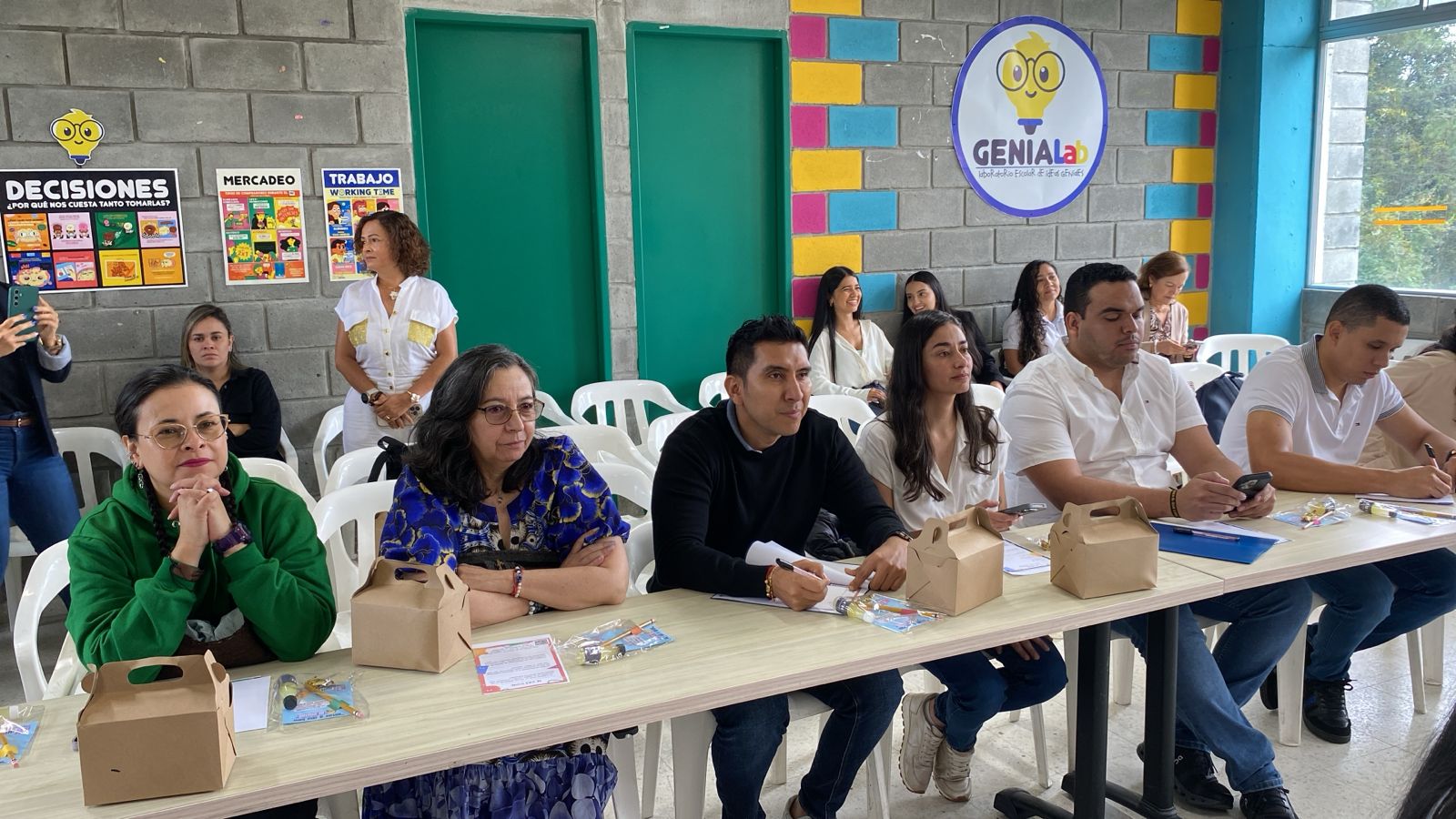 Fotos del Laboratorio de Ideas Geniales - Institución Educativa Francisco José de Caldas e Instituto tecnológico, Santa Rosa de Cabal (Risaralda)