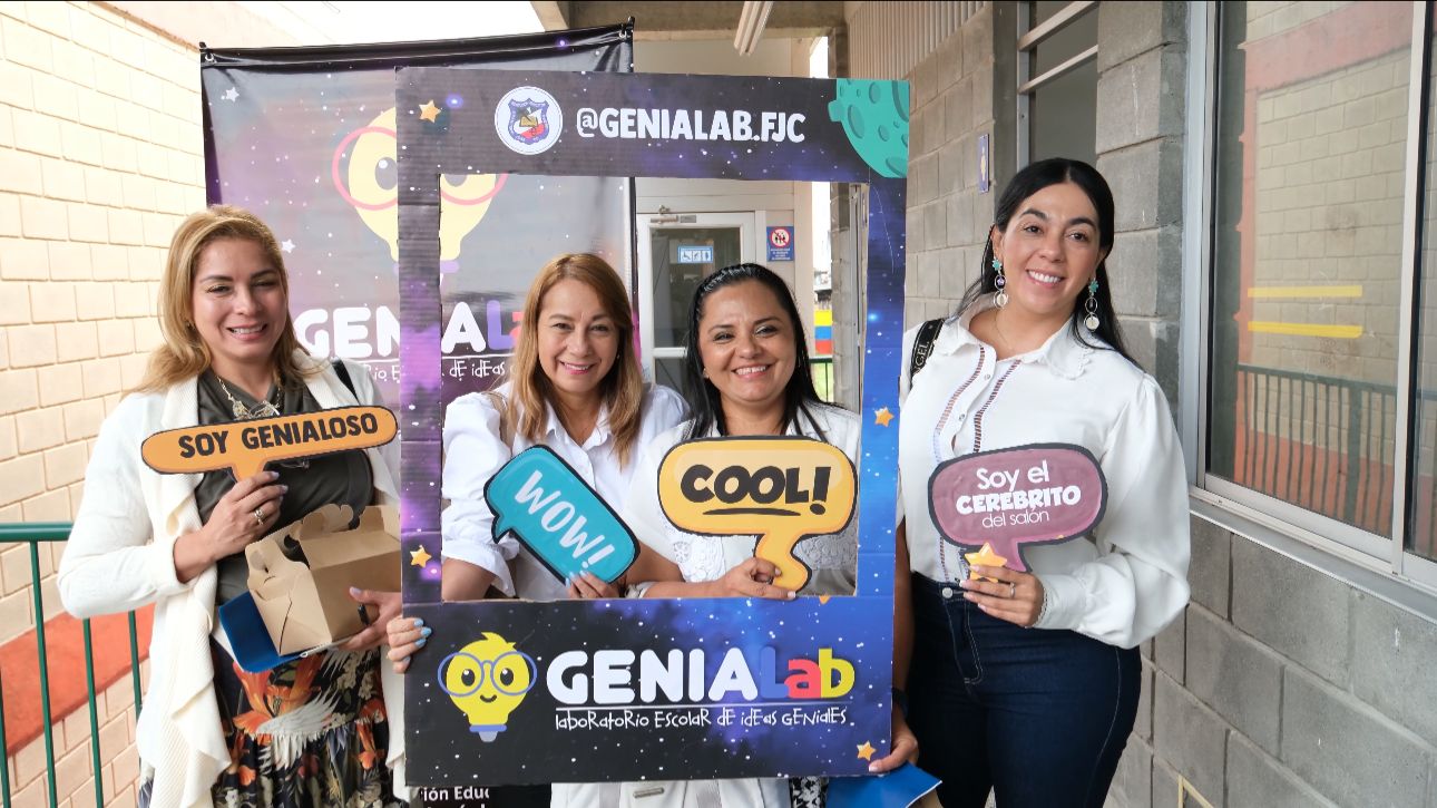 Fotos del Laboratorio de Ideas Geniales - Institución Educativa Francisco José de Caldas e Instituto tecnológico, Santa Rosa de Cabal (Risaralda)