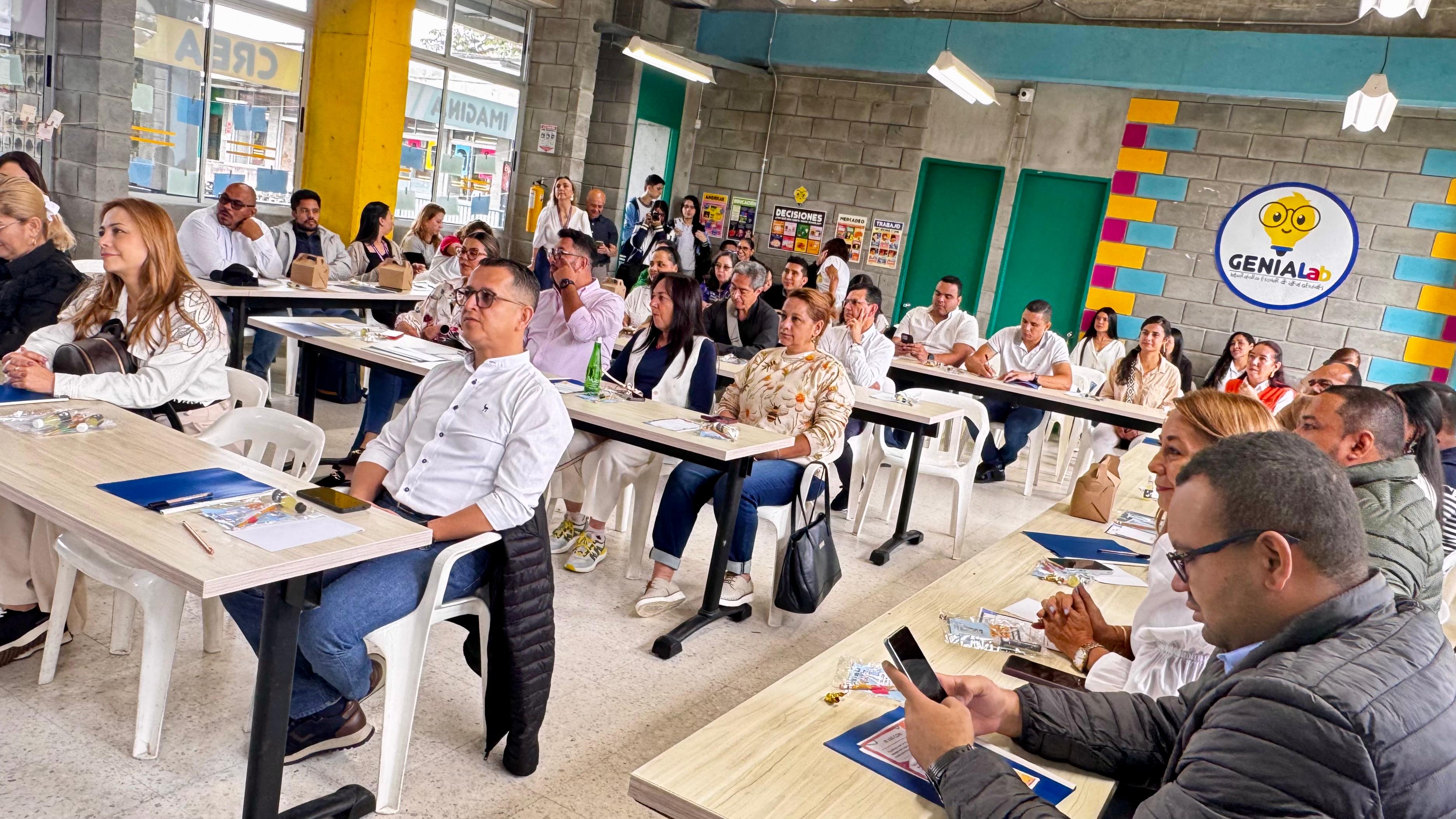 Fotos del Laboratorio de Ideas Geniales - Institución Educativa Francisco José de Caldas e Instituto tecnológico, Santa Rosa de Cabal (Risaralda)