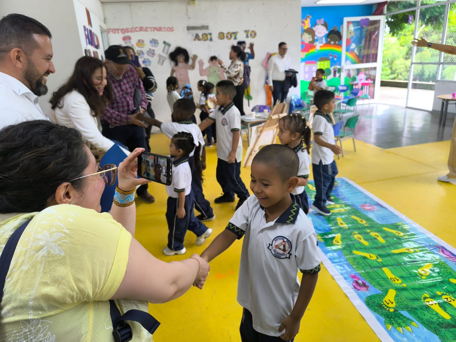Fotos sobre la creación de un ambiente afectivo y seguro en el aula - Institución Educativa Salamanca, Pereira (Risaralda)