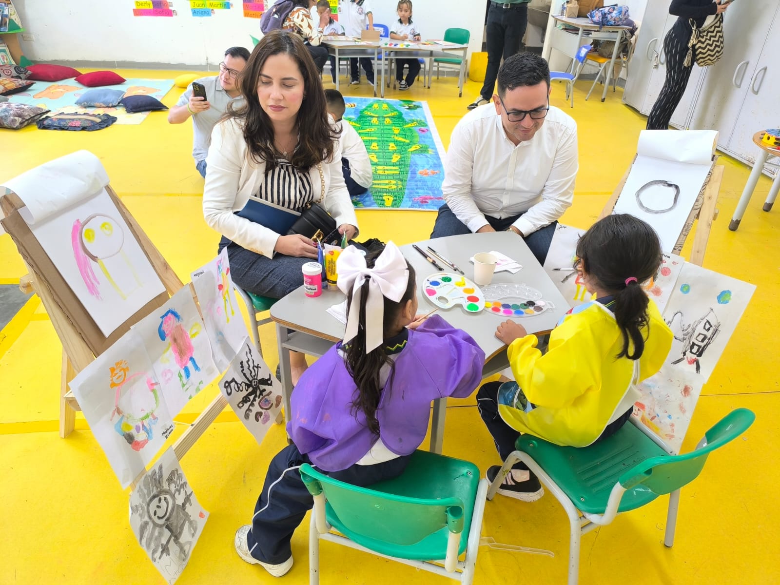 Fotos sobre la creación de un ambiente afectivo y seguro en el aula - Institución Educativa Salamanca, Pereira (Risaralda)