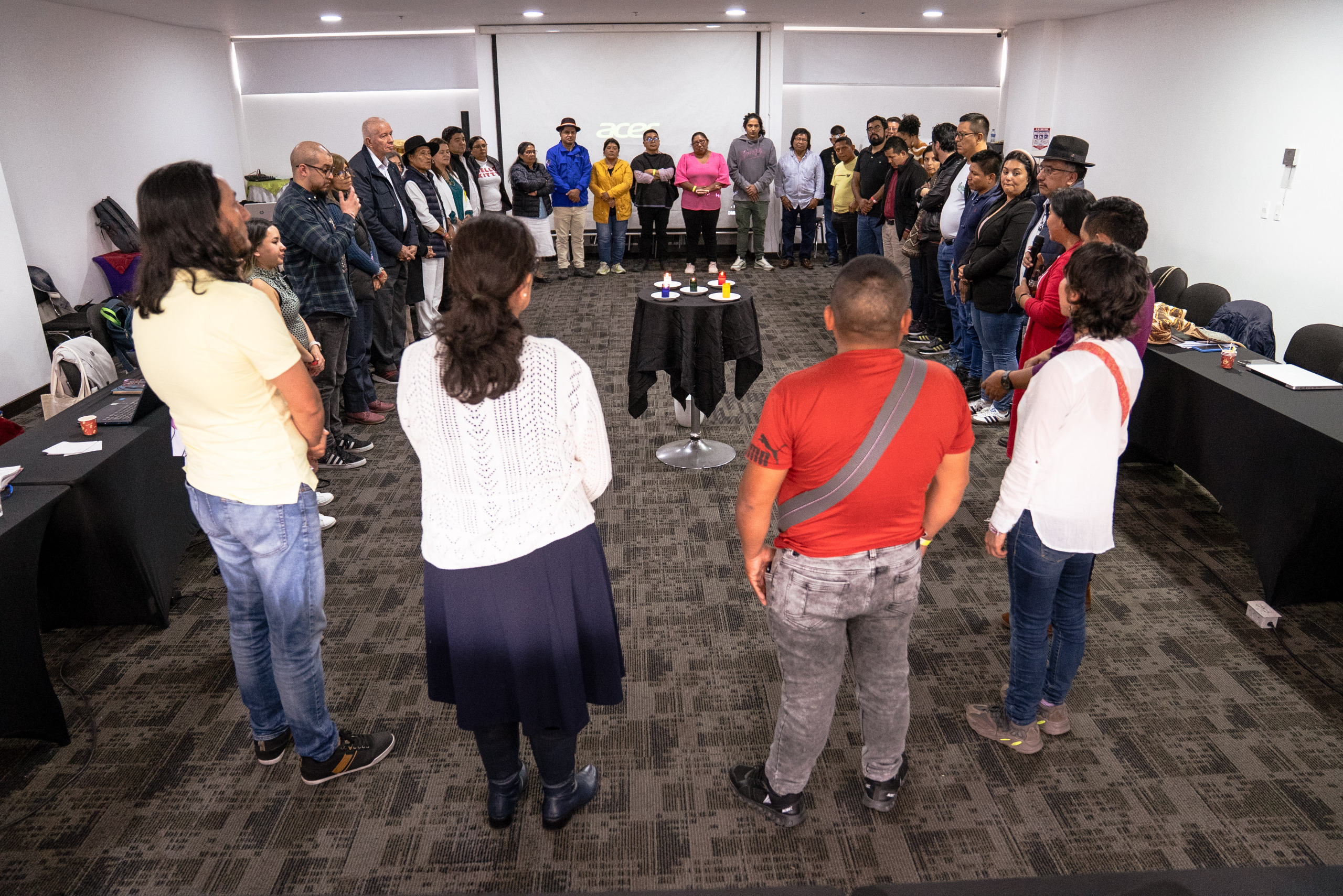 Encuentro con la comunidad indígena