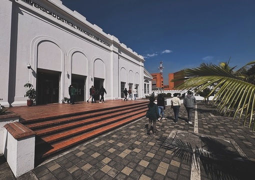 Fachada de la Universidad Distrital