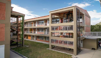 Gobierno de Boyacá destinará $34 mil millones para mobiliario y elementos para los colegios rurales