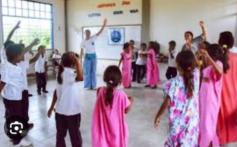 Gobierno Petro les cumple con educación a los niños de La Guajira