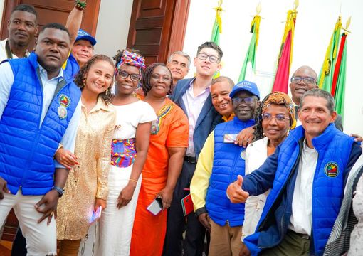 Ministro Daniel Rojas con comunidad afro