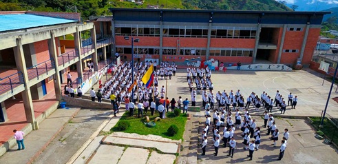 Más de 260 mil millones invierte el Gobierno nacional en infraestructura educativa de Boyacá