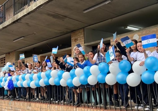 Estudiantes de colegio jose asuncion silva de medellin
