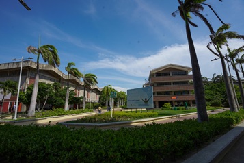 Gobierno del Cambio avanza con la democratización de la formalización docente en universidades públicas