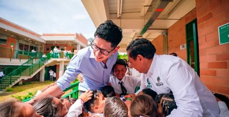 Cinco nuevas obras educativas benefician a estudiantes en Colombia