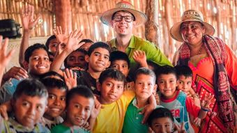 La educación superior llega al corazón wayúu: más de 1.700 jóvenes inician clases en La Guajira