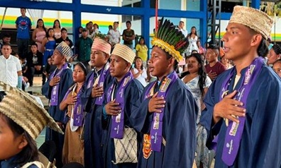 Comunidad U’wa en Saravena tiene su primera promoción de jóvenes bachilleres