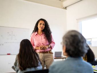 Gobierno nacional expide decreto para formalización de docentes ocasionales y de cátedra en Colombia