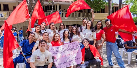 Estudiantes de Unimagdalena celebran aprobación de la Reforma a la Ley 30