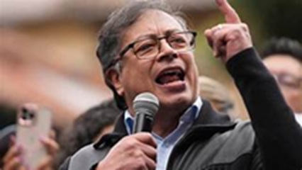 Presidente Petro pone la primera piedra de la Facultad de Inteligencia Artificial en Zipaquirá