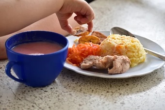 Más almuerzos elaborados y menos empaques: así evolucionará el PAE en el Quindío para 2026