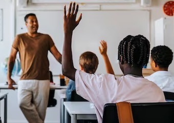 Ministerio de Educación abrió vacantes de empleo: busca docentes y directivos; ¿cómo inscribirse?