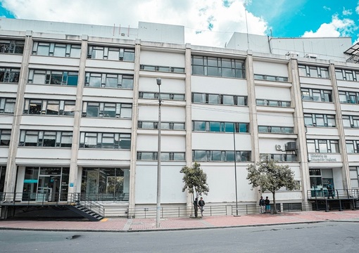 Fachada Ministerio de Educación