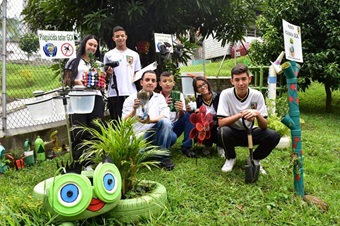 Colegio de Formación Integral gana en Brasil el Premio Escuelas Sostenibles 2025