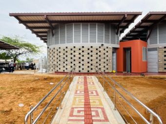 Avanza la transformación educativa y social en La Guajira: Ranchería Yawacar recibe nueva sede educativa y Unidad Comunitaria de Atención