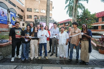 La Institución Universitaria Escuela Nacional Del Deporte celebra la entrega del Multicampus Universitario de la Ladera