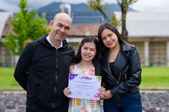 Ibaguereña ganó Concurso Nacional de Escritura: Historias de Paz 2025